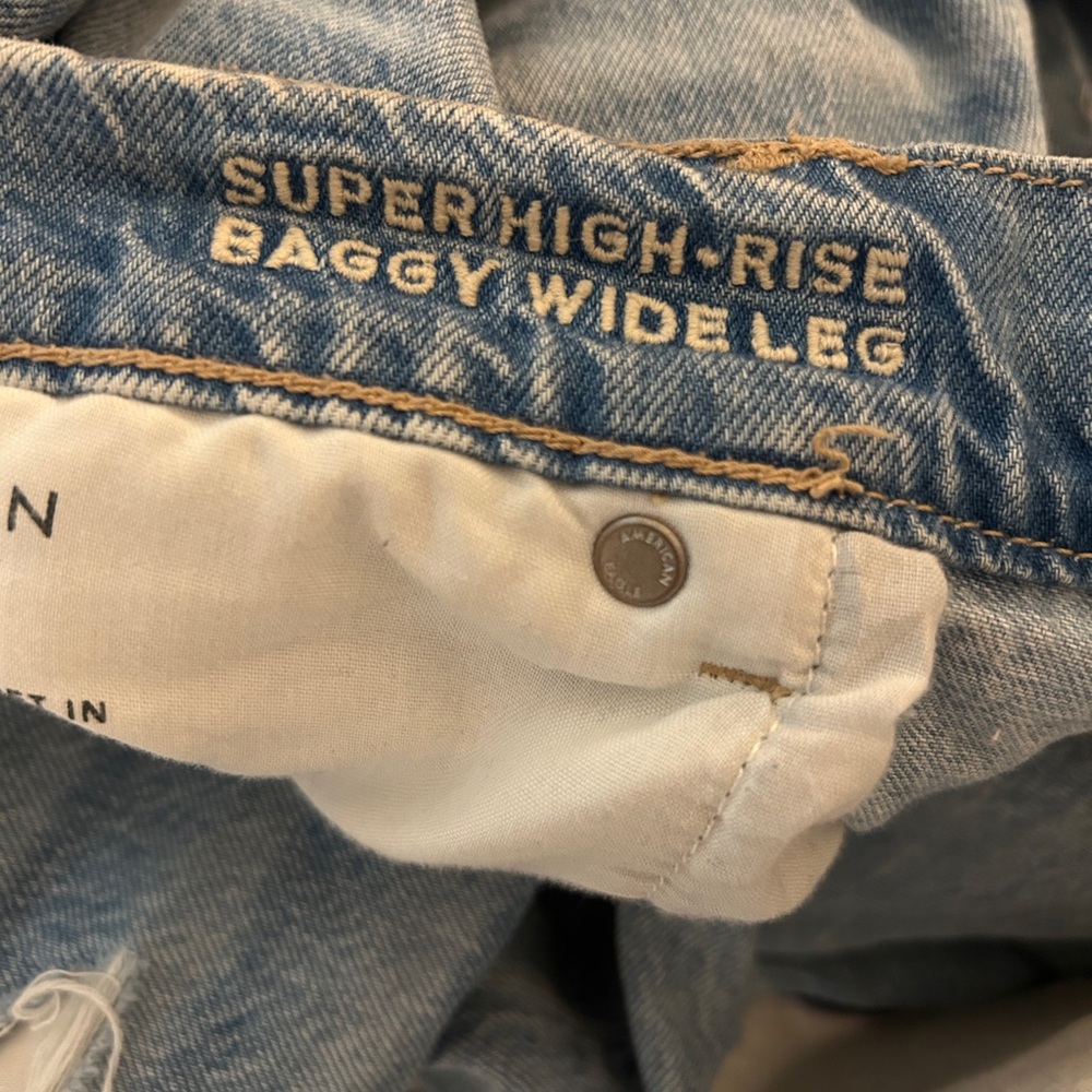 American eagle ripped jeans, new style